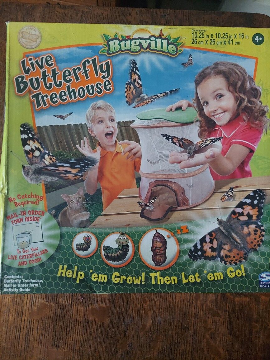 Bugville Live Butterfly Treehouse