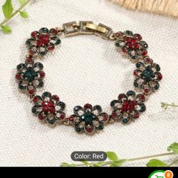 Bracelet with a Faux Pendant