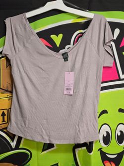🌸 Wild Fable Ribbed V-Neck Top – Women's Large (L) – New With Tags 🌸
