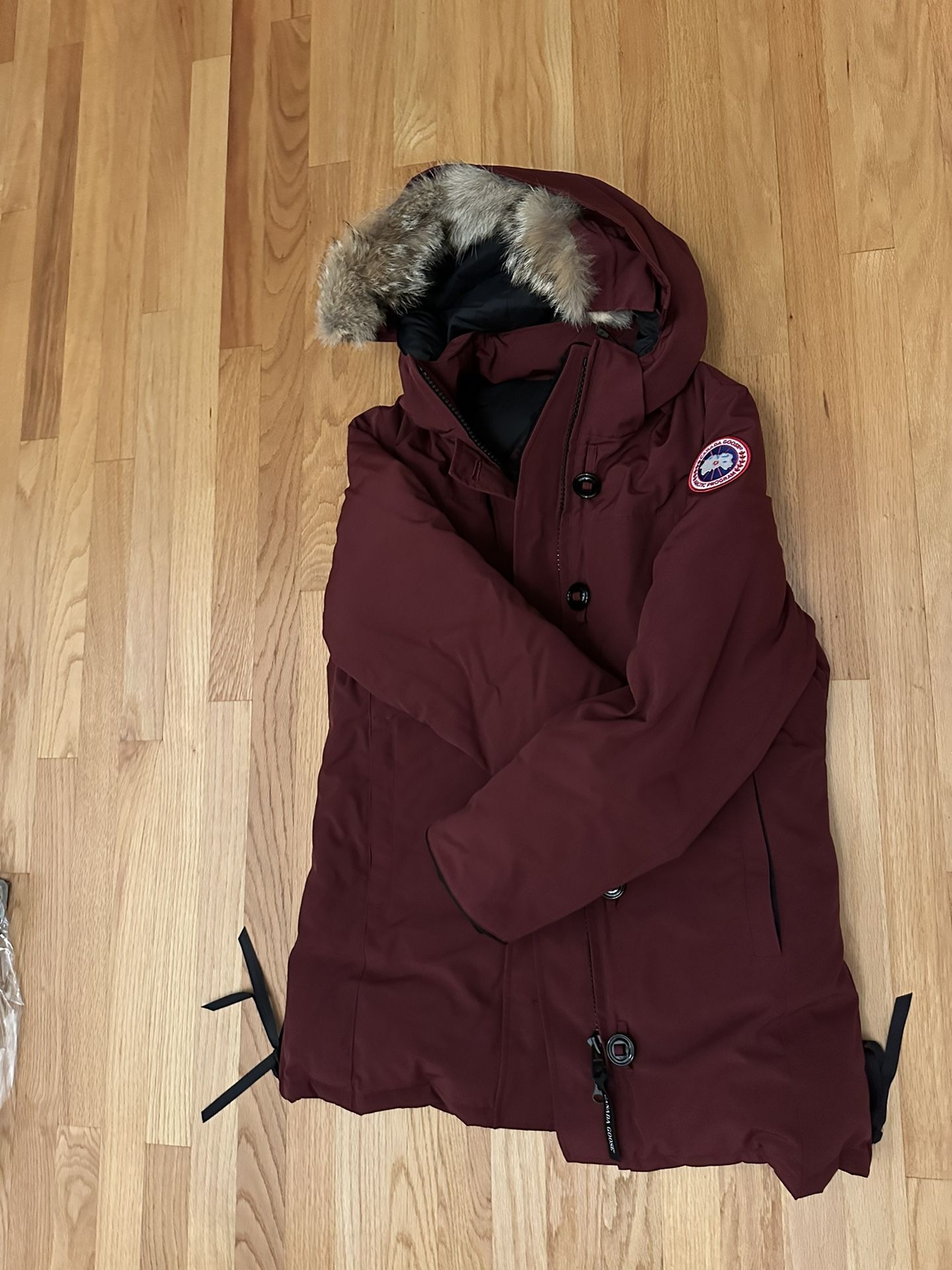 Authentic Canada Goose Coat Size S Ladies Dawson Parka
