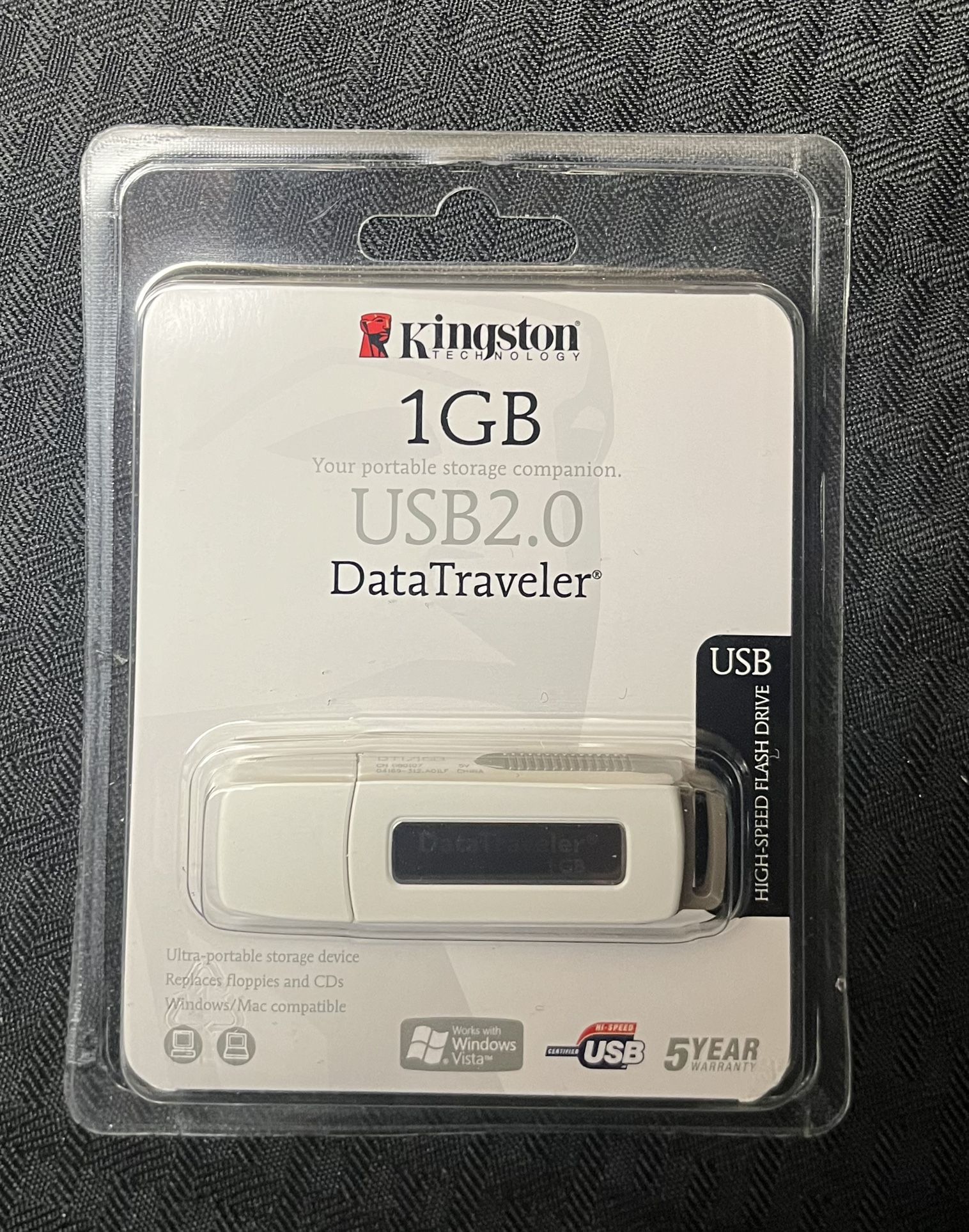 NEW - Kingston 1GB USB 2.0 Data Traveler