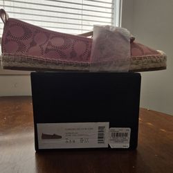 Brand New  Women Coach 