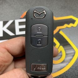 Smart key fob Mazda Cx3