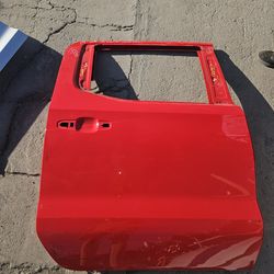 Chevy Silverado Gmc Sierra  Right Rear Door Oem  19 to 26