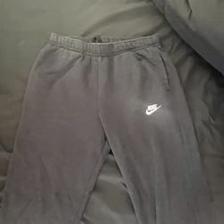 3 Nike Sweats/ Joggers And Nike Full Matching Tracksuit