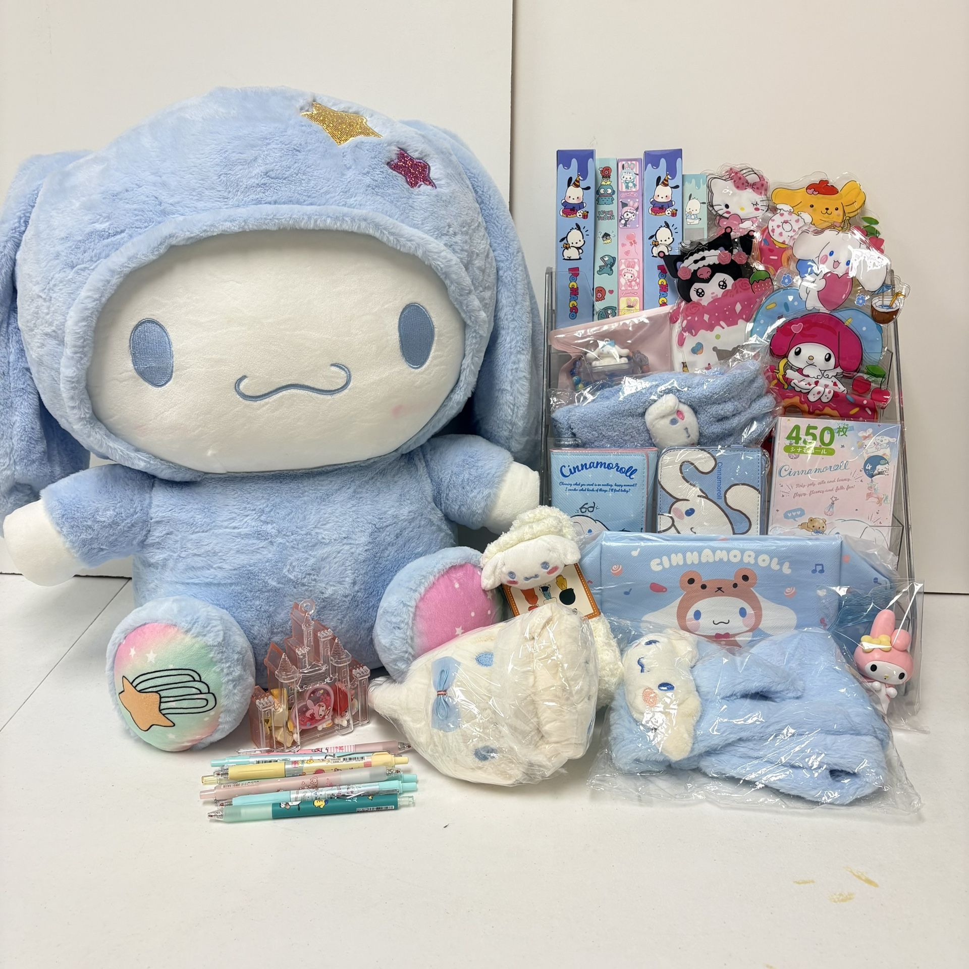 Hello Kitty Christmas Bundles