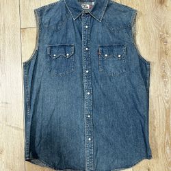 vintage Levi's blue denim sleeveless western shirt pearl snap