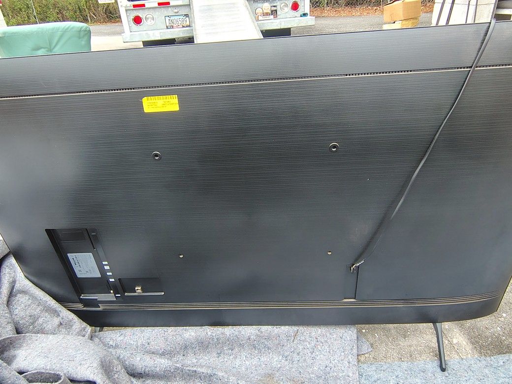 65 In Samsung Smart Tv