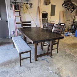 Dining Set