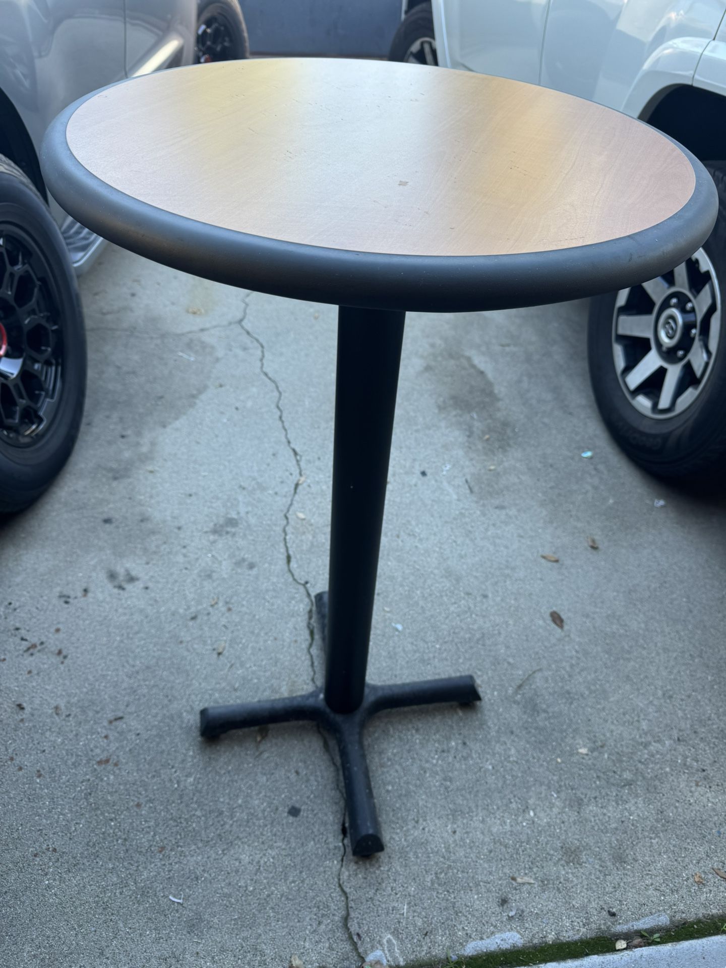 Bar Table