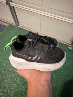Toddler shoes size 5C