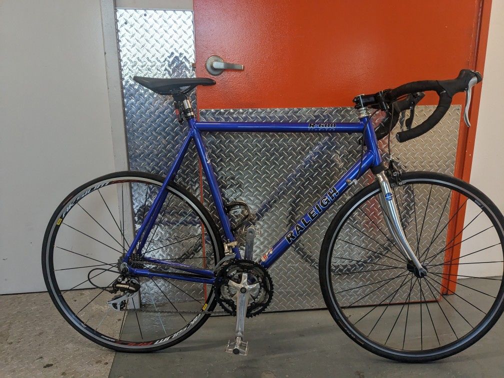 Raleigh Road Bike Made IN USA SZ 58 60