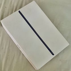 Apple iPad 9th Generation A2603 - WiFi + Cellular UNLOCKED iOS Ver. 26.2 Tahoe