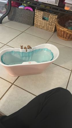 Our Generation Doll Tub