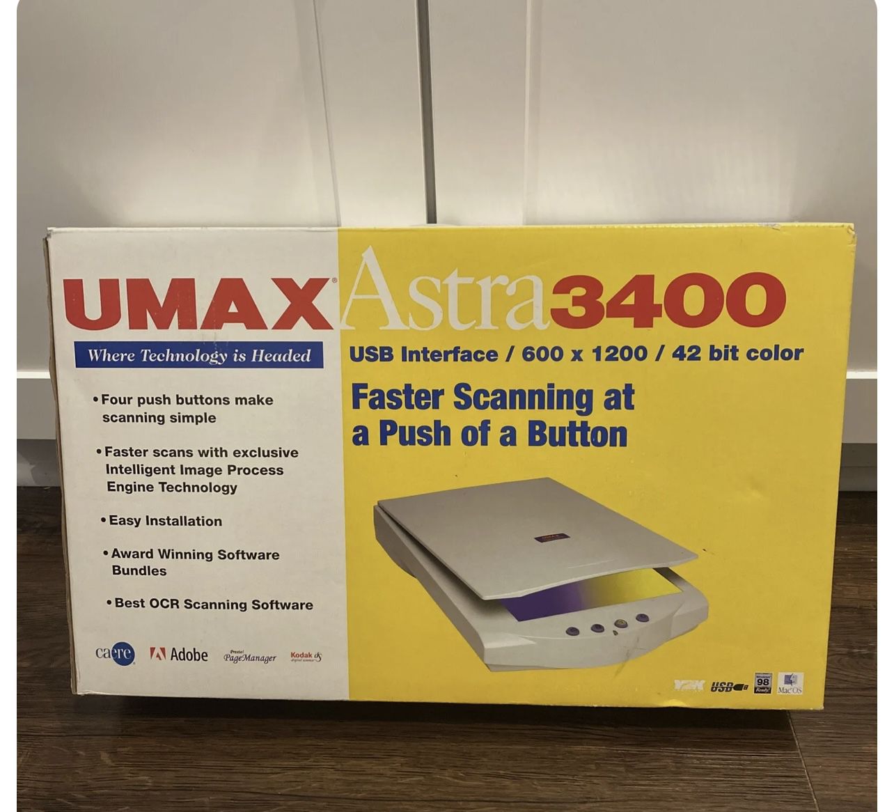 Umax Astra 3400 Flatbed Scanner  Full page scanner 600 x 1200 