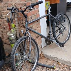 Hard Rock Specialized Touring BIKE/