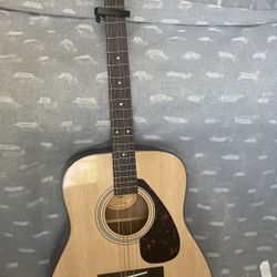 Yamaha Guitar 