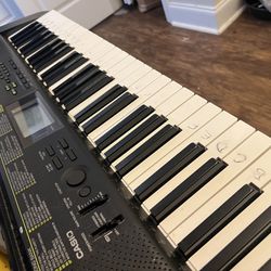 Full Sized Casio Keyboard