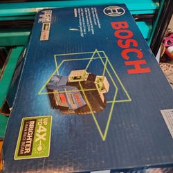 Bosch GL3-330CG  360° NEW CONDITIONS  IN THE BOX PRICE $380FIRM""12v Battery With Charger 