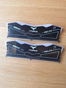 T Force Delta RGB DDR5 32GB 6400 mHz