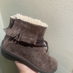UGG Gaviota Brown Suade Women's Boot Size 9 