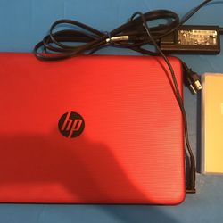 Excellent hp notebook 17t-X100, touch screen, 8G RAM, 1TB HD, WIN 10 w/MS office