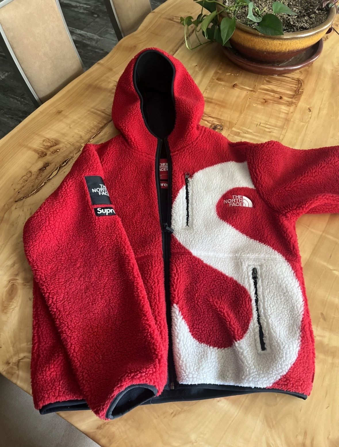 Supreme x North Face S Logo Fleece