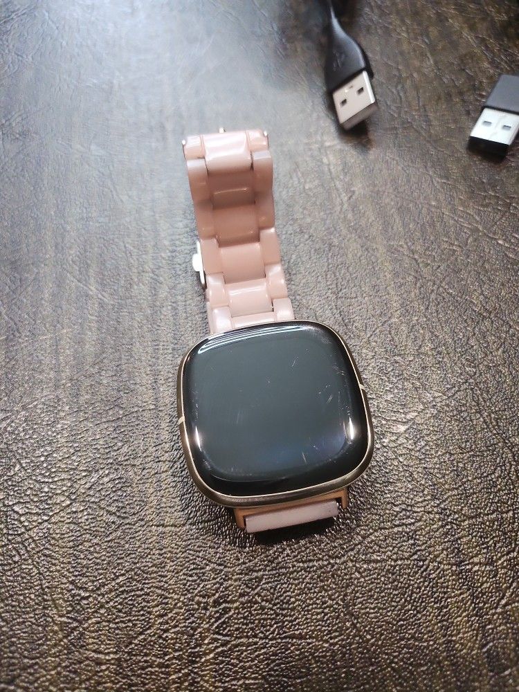 Versa Sense Smartwatch Fitbit
