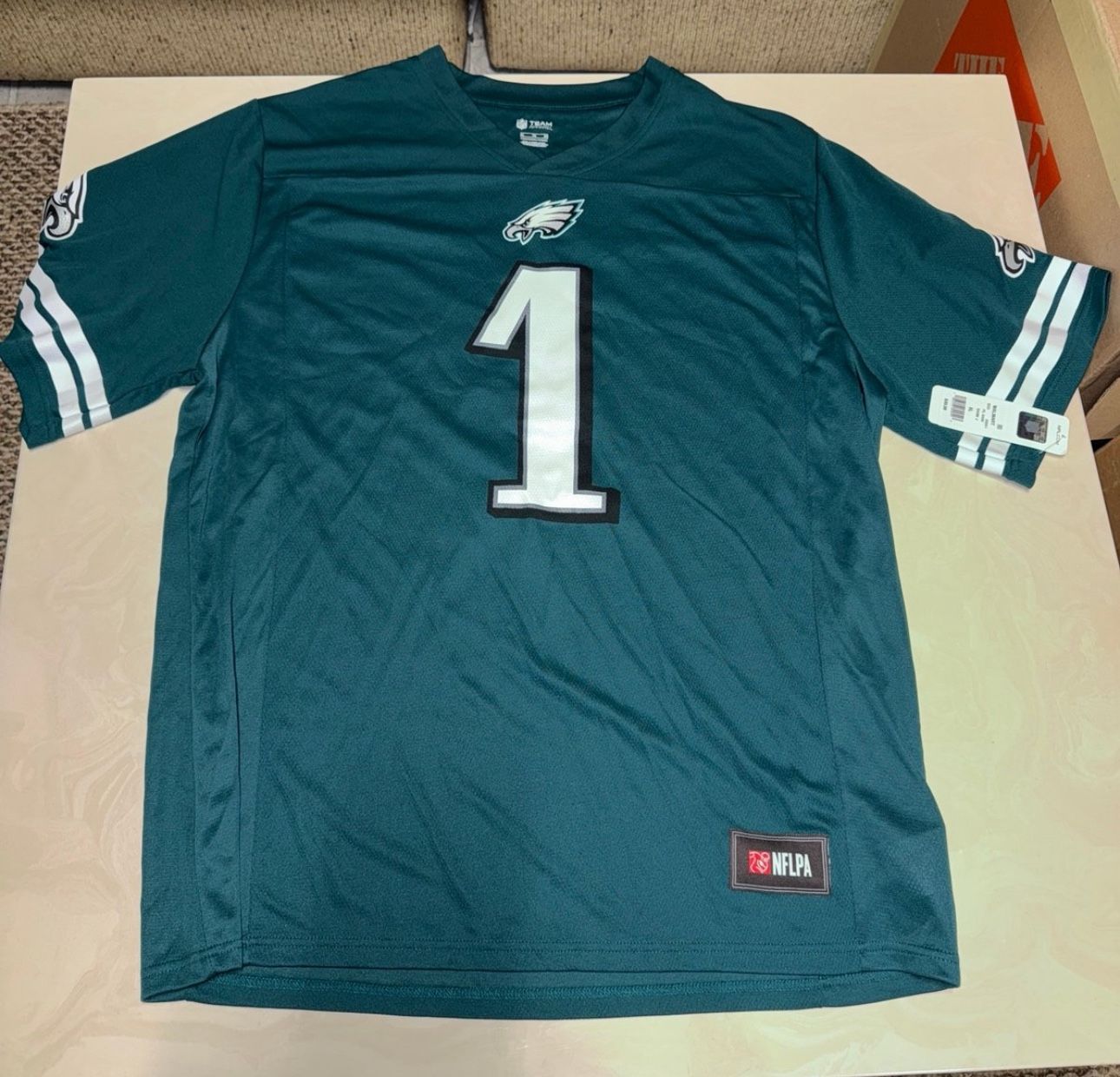 Jalen Hurts NFLPA Eagles Jersey New with Tags size XL