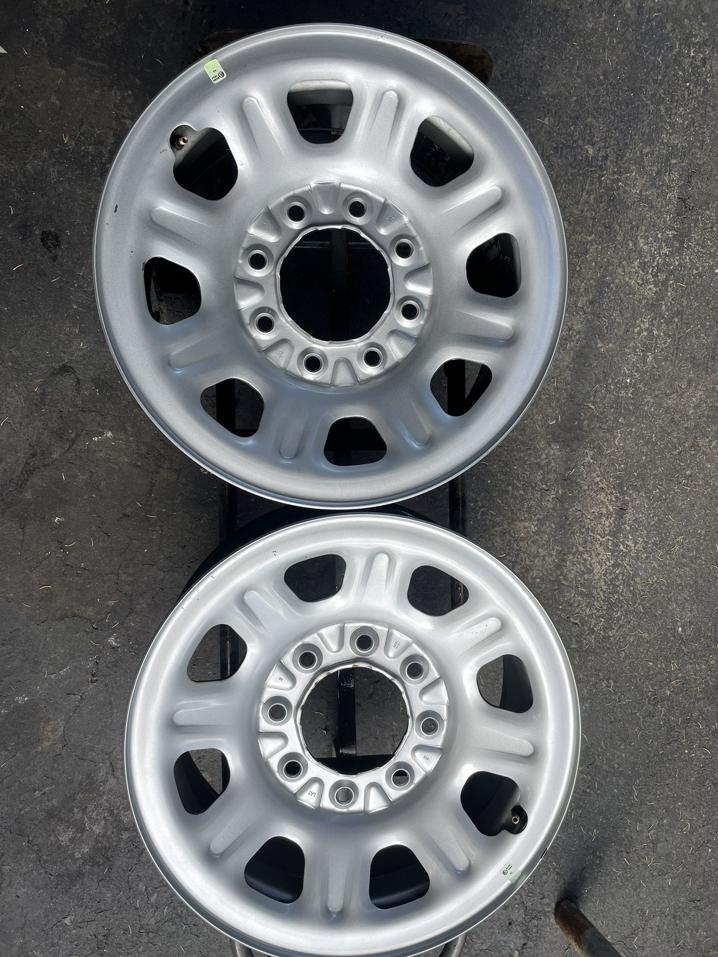 18" Wheels 8 Lug