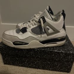 Jordan 4 