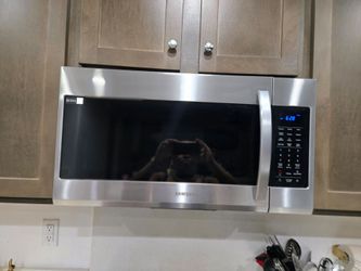 Samsung over Range Microwave Model ME19R7041FS