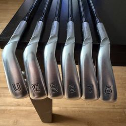 Ping G425 Left Handed Irons 