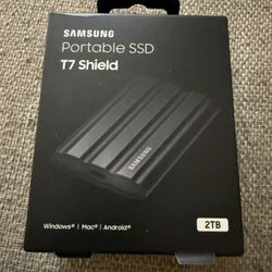 Samsung Portable SSD T7 Shield 2TB