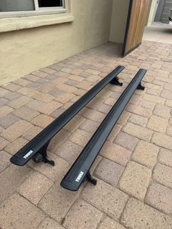 Thule WingBar Evo 60” (150 cm) Roof Rack + Rapid Gutter Low Feet