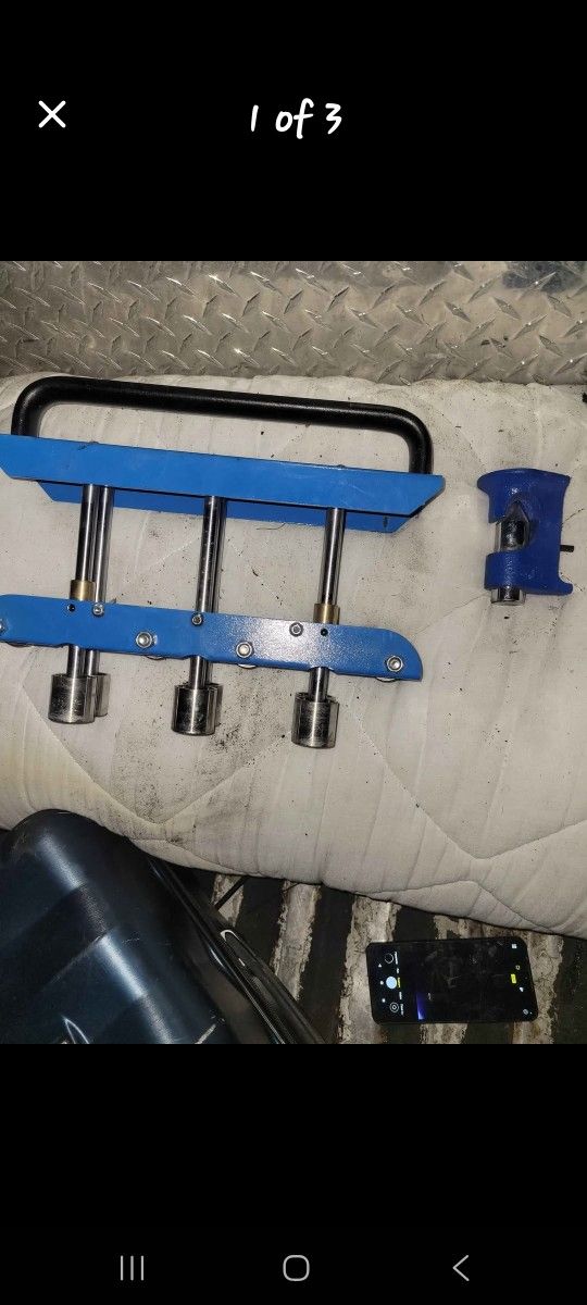 SHEET METAL CUTTING TOOL