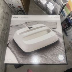 Cricut EasyPress™ 2, Raspberry - 9" x 9"