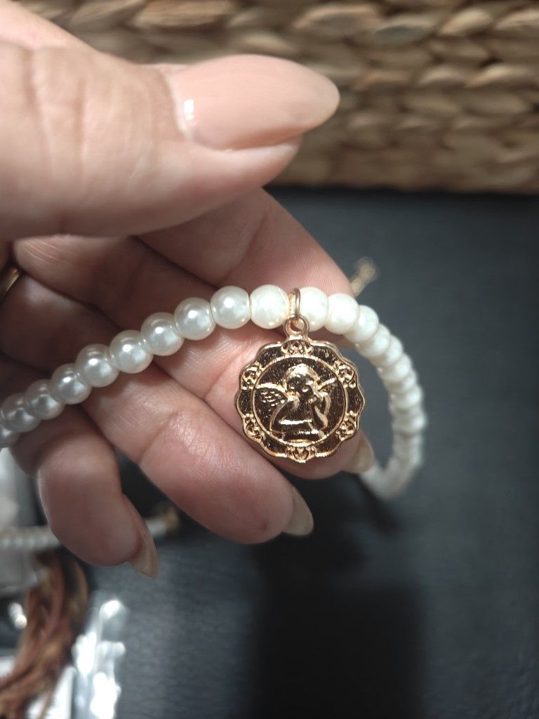 Pearl Necklace With Gold Angel Pendant