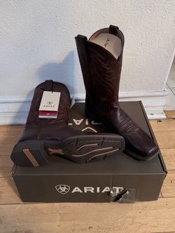 Ariat Western Cowboy Boots with Tags