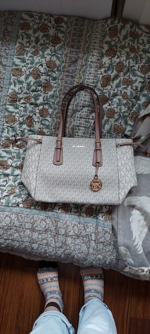 Michael Kors Mauve Purse