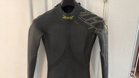 Zoot Sports - Triathlon Synergy Wetsuit Size M