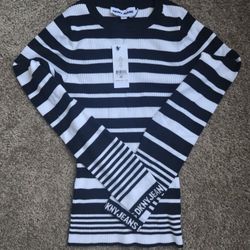 DKNY Women's Sweatshirt Size S