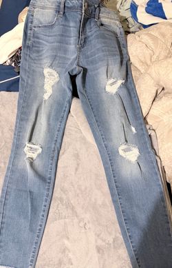 Light Wash Distressed Skinny Jeans