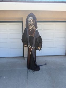 8’ Halloween decoration SCARY DEMON!!