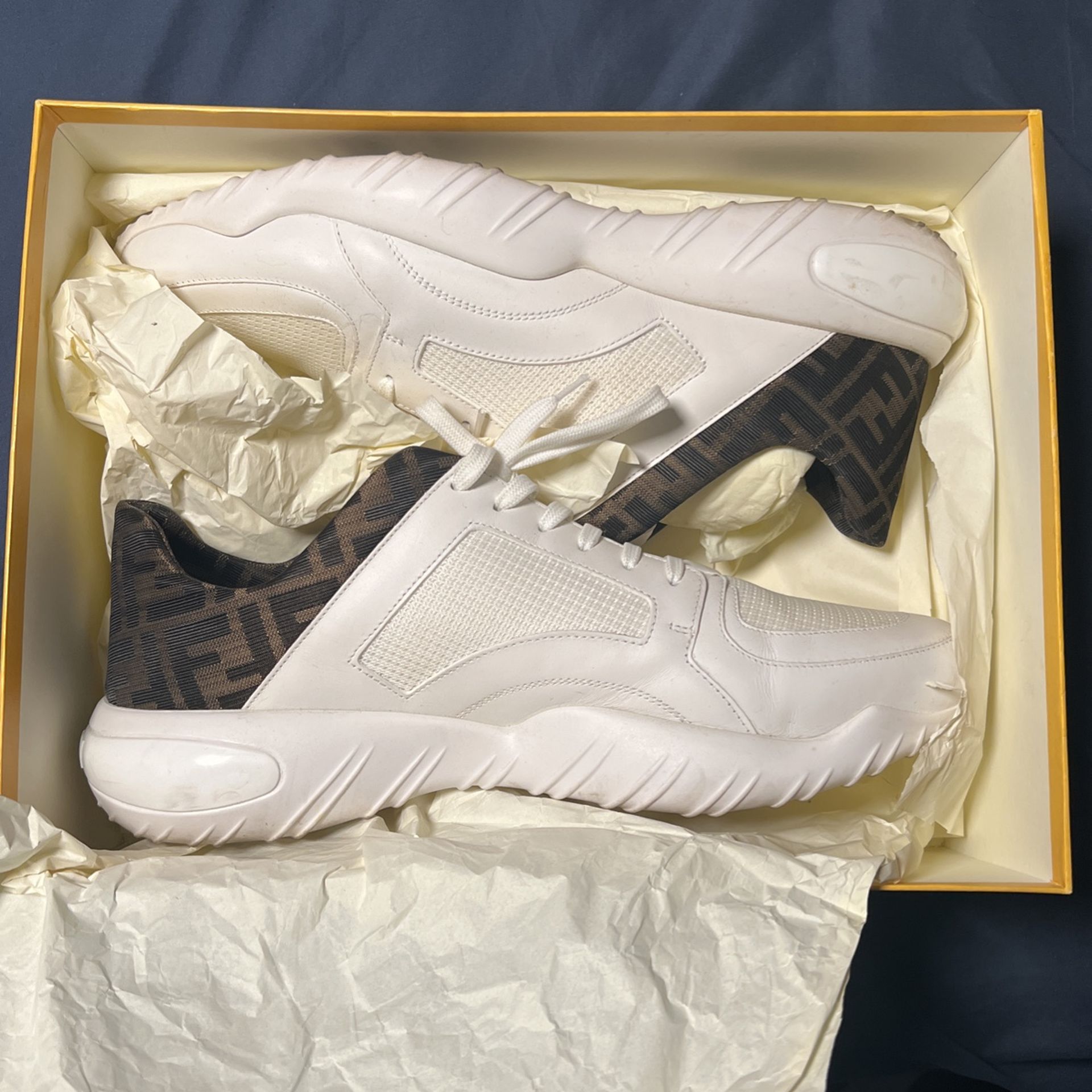 Designer Fendi sneakers (mens)