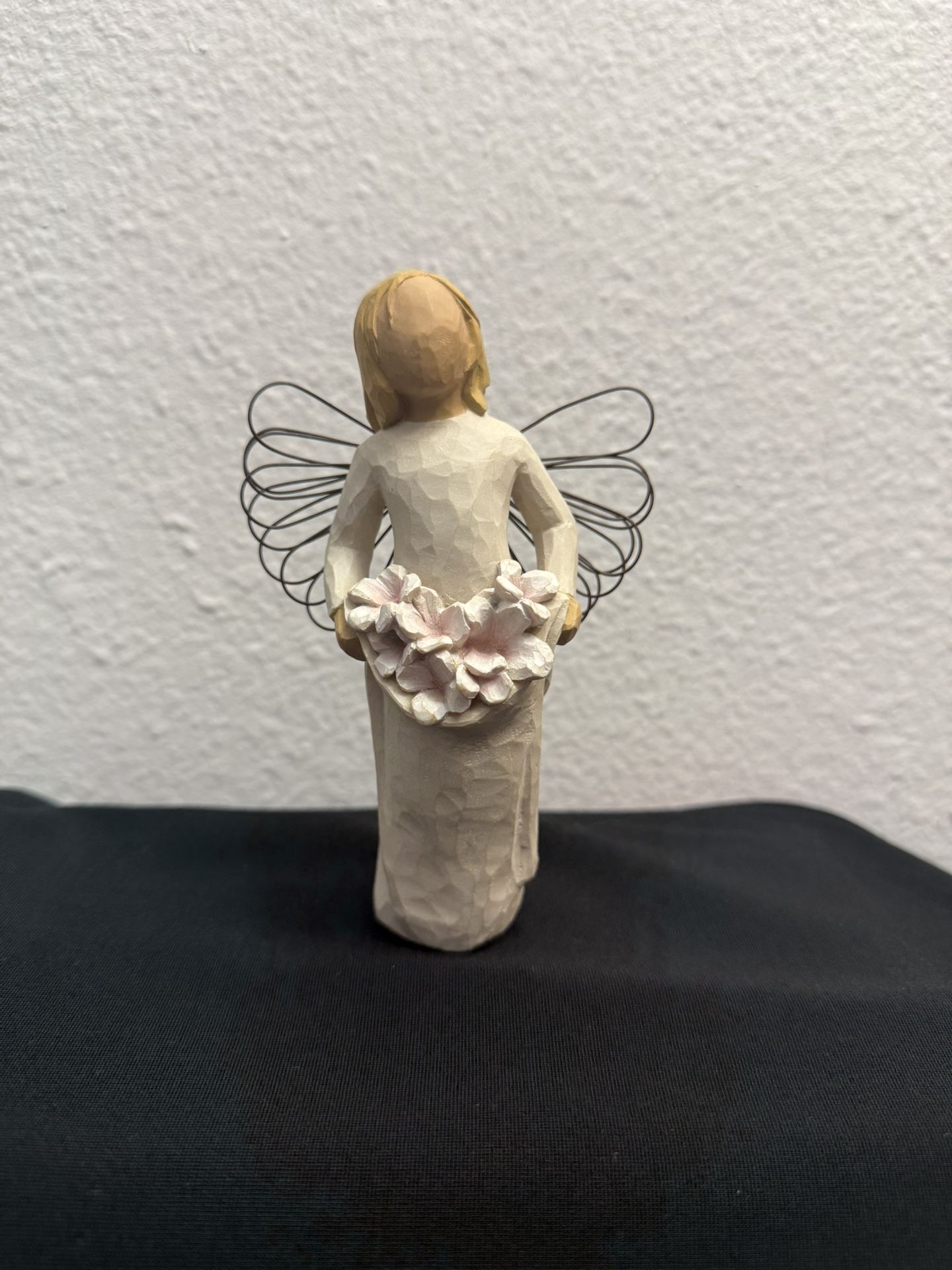 Willow Tree Figurine - Angel Of Spring 