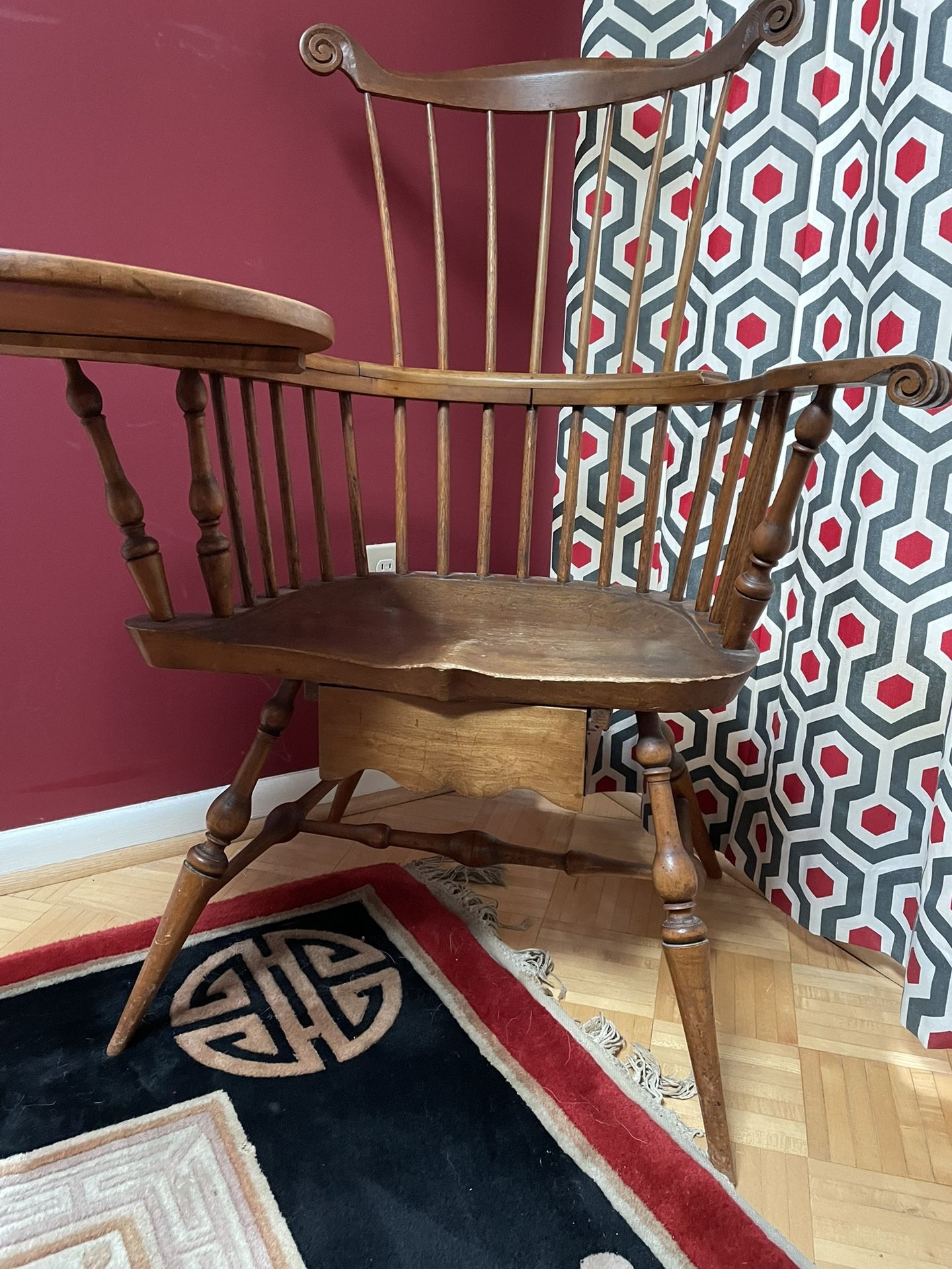 Large decorative wall mirror with mosaic frame - beautiful and fog free! Color: silver colored. This item measures approximately 2 feet x 3 feet. Home