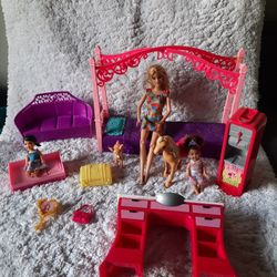 Barbie Lot Of Toys 