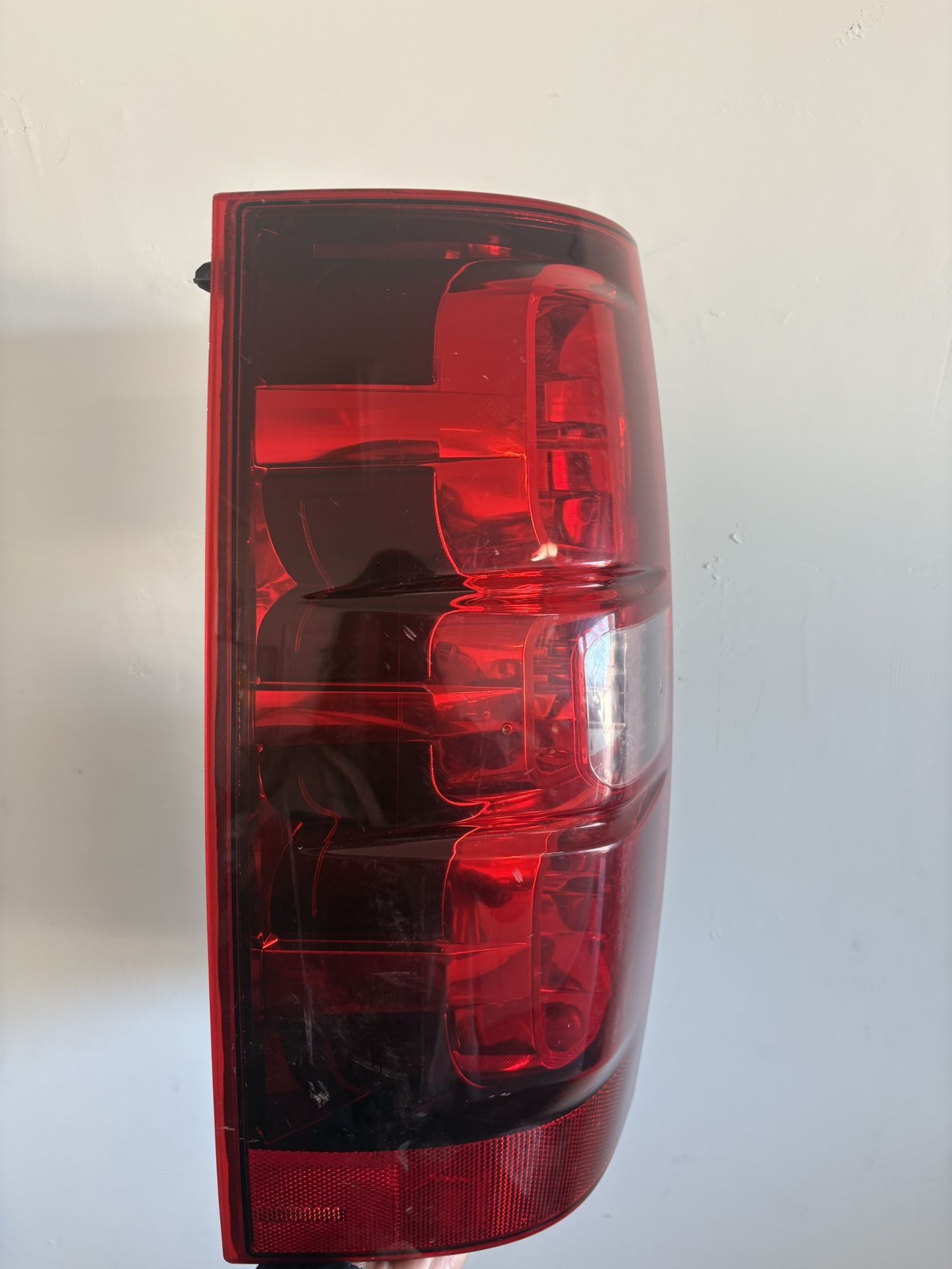 2007 Chevy Tahoe Tail Light
