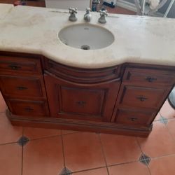 Vanity 51 Inches Wide 35 In Tall It's An Old Vanity Real Wood Not Cheap Plywood